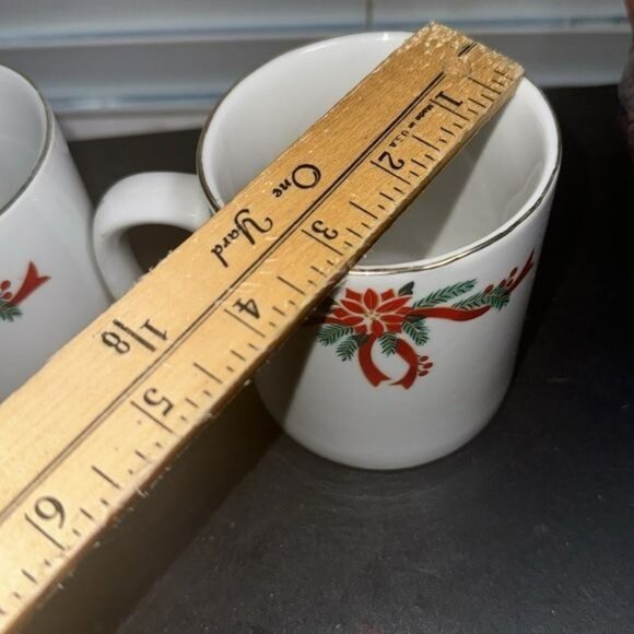Set Of 3 Poinsettia & Ribbons Fine China Holiday Mugs With Gold Trim Made In Chi - Picture 5 of 6